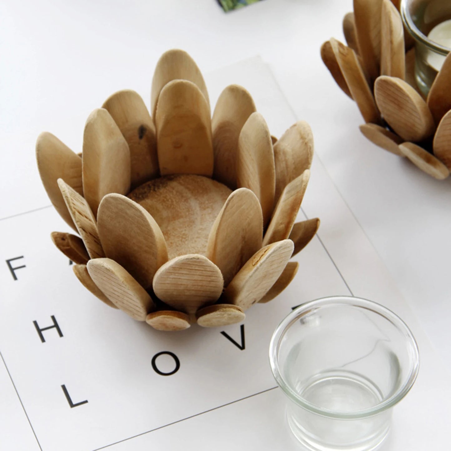 Petal Wood Candlestick Holders Wooden Candle Holder Desktop Ornaments for Living Room or Bathroom Table Decor MIAO